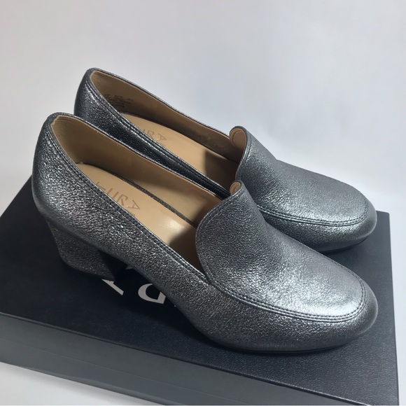 Naturalizer Dany Pewter Metallic Leather Round Toe Pumps Size 5 1/2M NIB - Picture 2 of 15